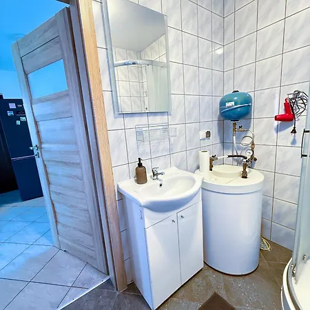 Enklawa Pana Pszczoly Feriehus Szczytna