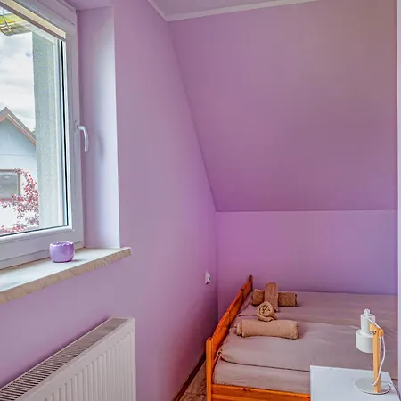 Enklawa Pana Pszczoly Feriehus *