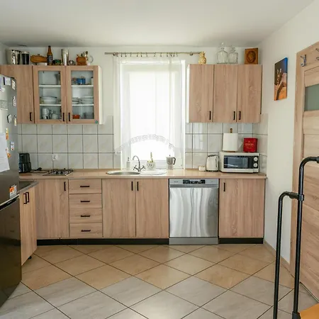 Enklawa Pana Pszczoly Feriehus Szczytna