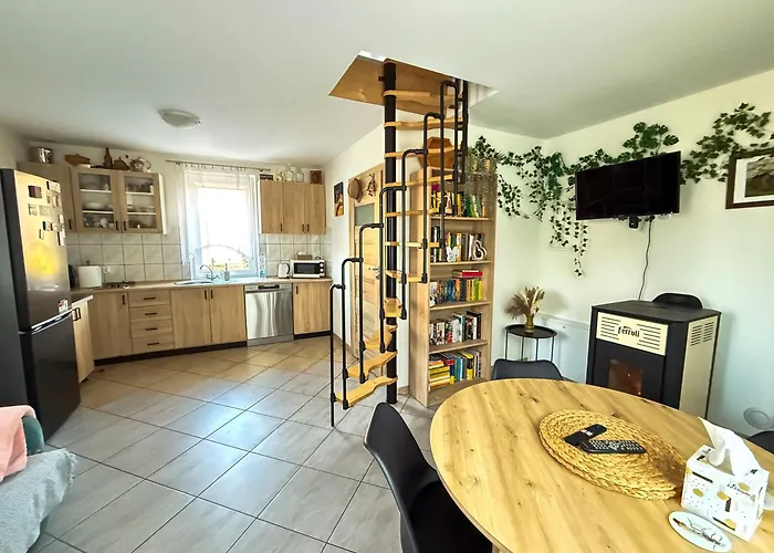 Enklawa Pana Pszczoly * Szczytna